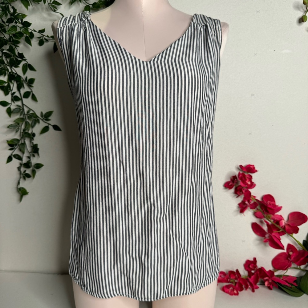 🤍 Old Navy XL Top 🤍